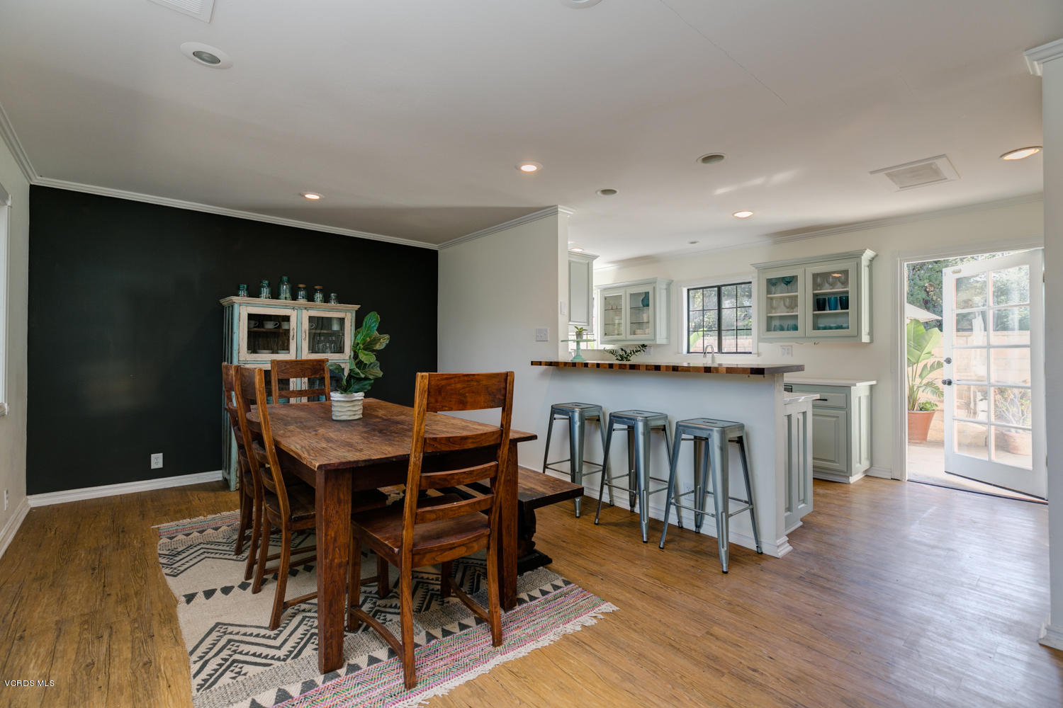 1111 Arcata Road Ojai, CA 93023 - Photo 10 of 27 Kitchen and Dining