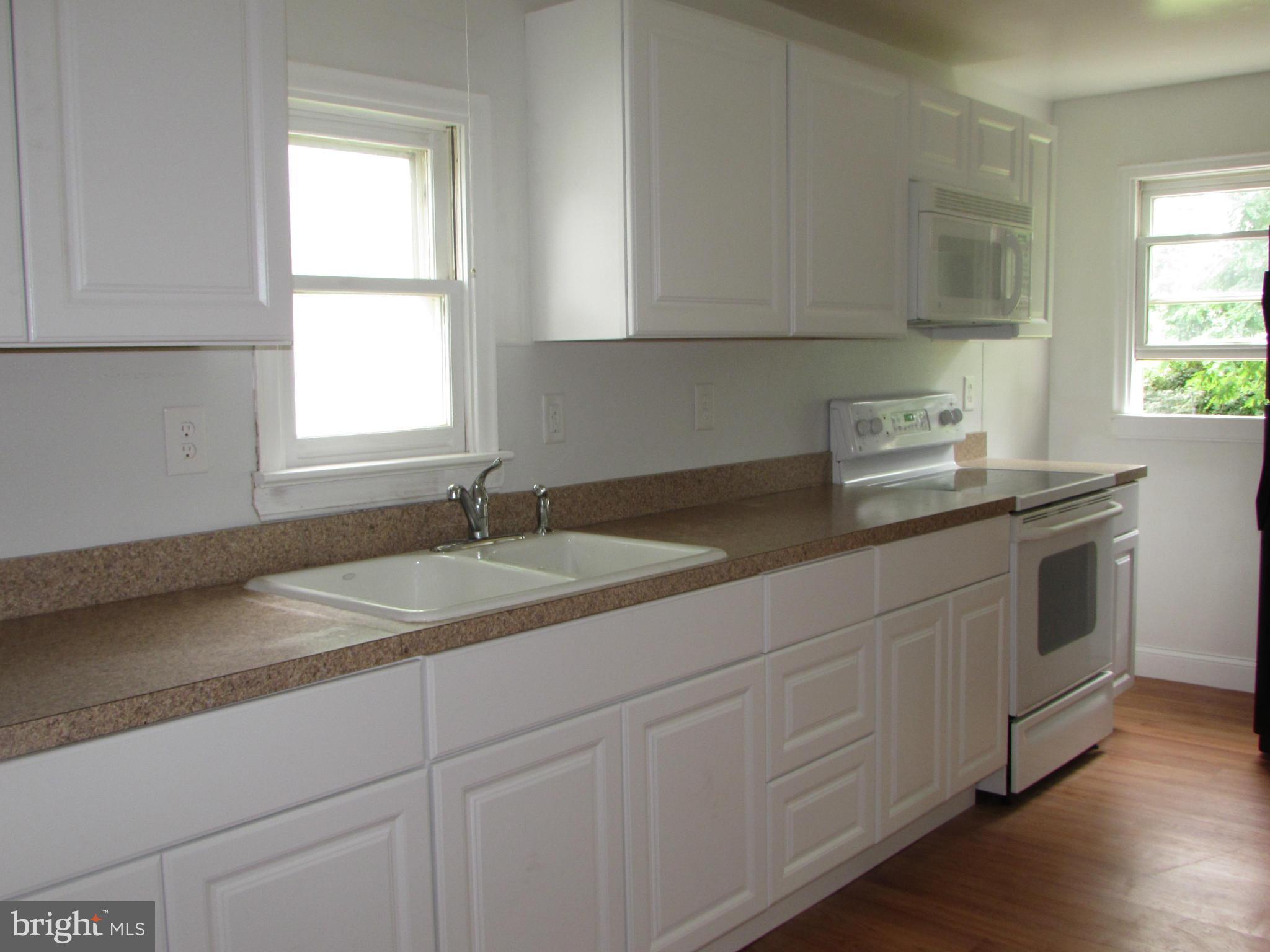 404 East 11th Avenue Ranson, WV 25438 - Photo 14 of 28 Kitchen