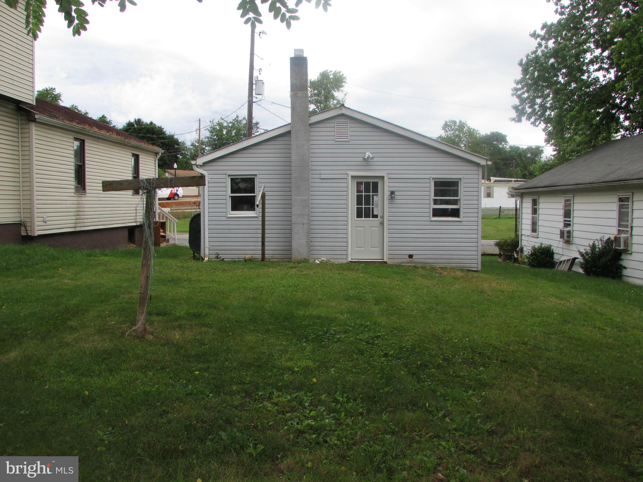 404 East 11th Avenue Ranson, WV 25438 - Photo 4 of 28 Exterior (Rear)