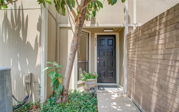$1,750 | 1920 Augusta Drive, Unit 31, Houston, TX 77057