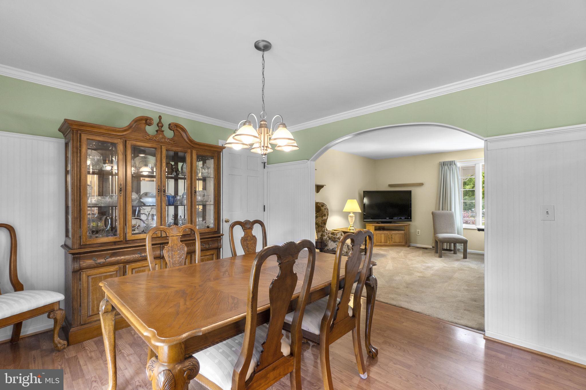557 Oak Tree Road Westminster, MD 21157 - Photo 10 of 42 Dining Area
