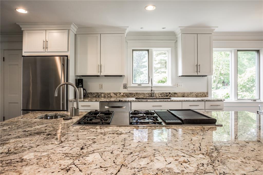 8939 Wickham Road Indianapolis, IN 46260 - Photo 13 of 41 Gallery Image 13