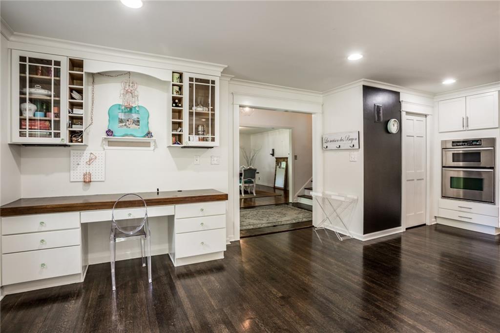 8939 Wickham Road Indianapolis, IN 46260 - Photo 15 of 41 Gallery Image 15