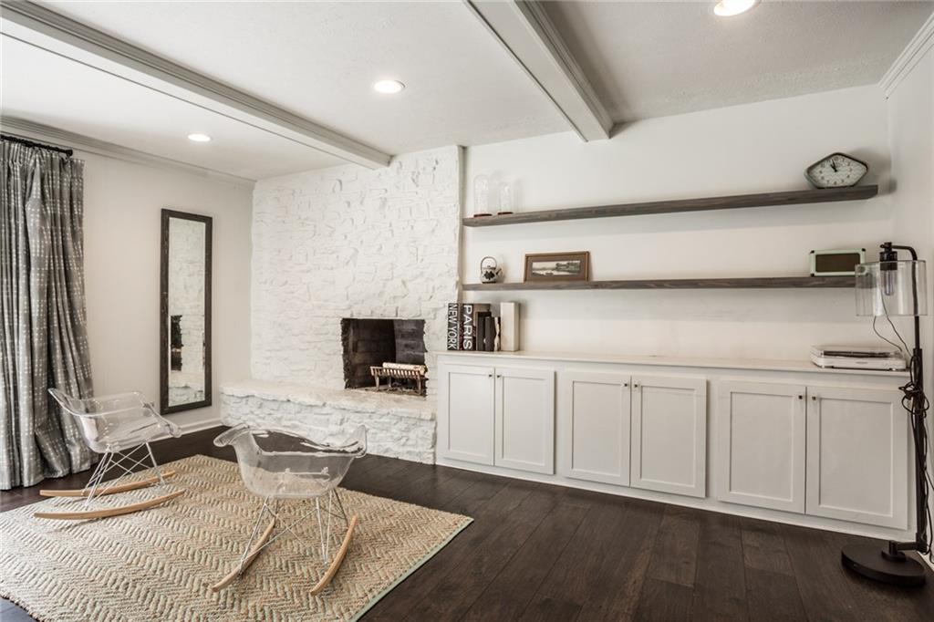 8939 Wickham Road Indianapolis, IN 46260 - Photo 18 of 41 Gallery Image 18
