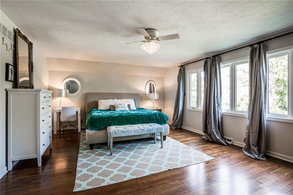 8939 Wickham Road Indianapolis, IN 46260 - Photo 25 of 41 Gallery Image 25