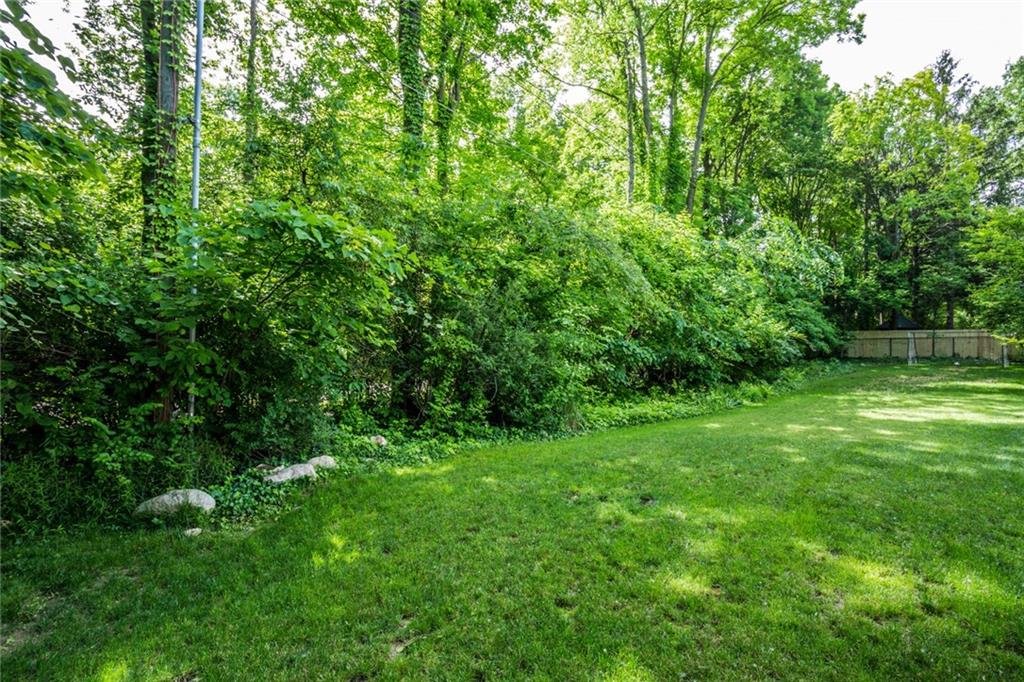 8939 Wickham Road Indianapolis, IN 46260 - Photo 36 of 41 Gallery Image 36