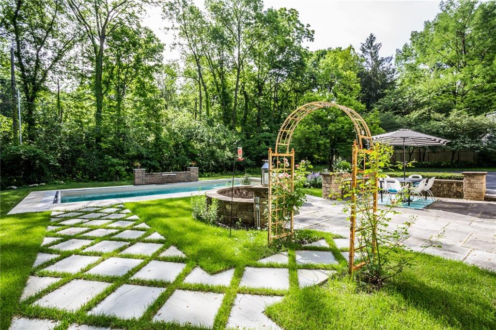 8939 Wickham Road Indianapolis, IN 46260 - Photo 39 of 41 Gallery Image 39