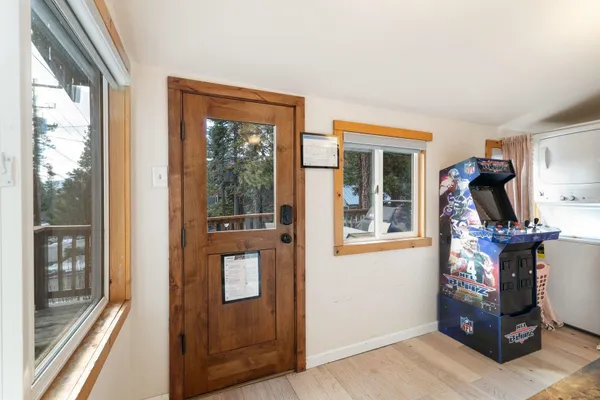 $715,000 | 604 Chipmunk Street, Kings Beach, CA 96143