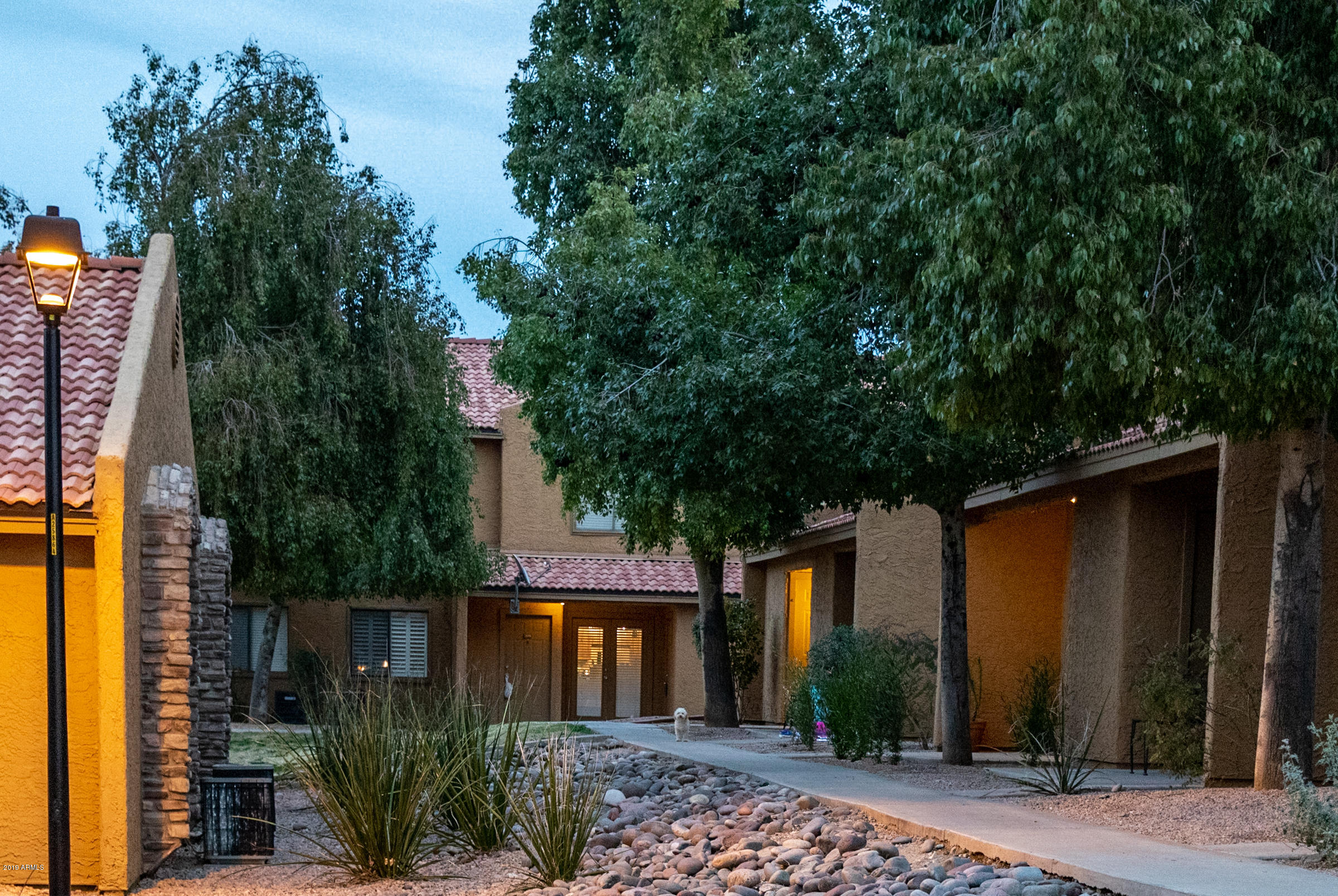 3511 East Baseline Road, Unit 1068 Phoenix, AZ 85042 - Photo 9 of 26 Court yard