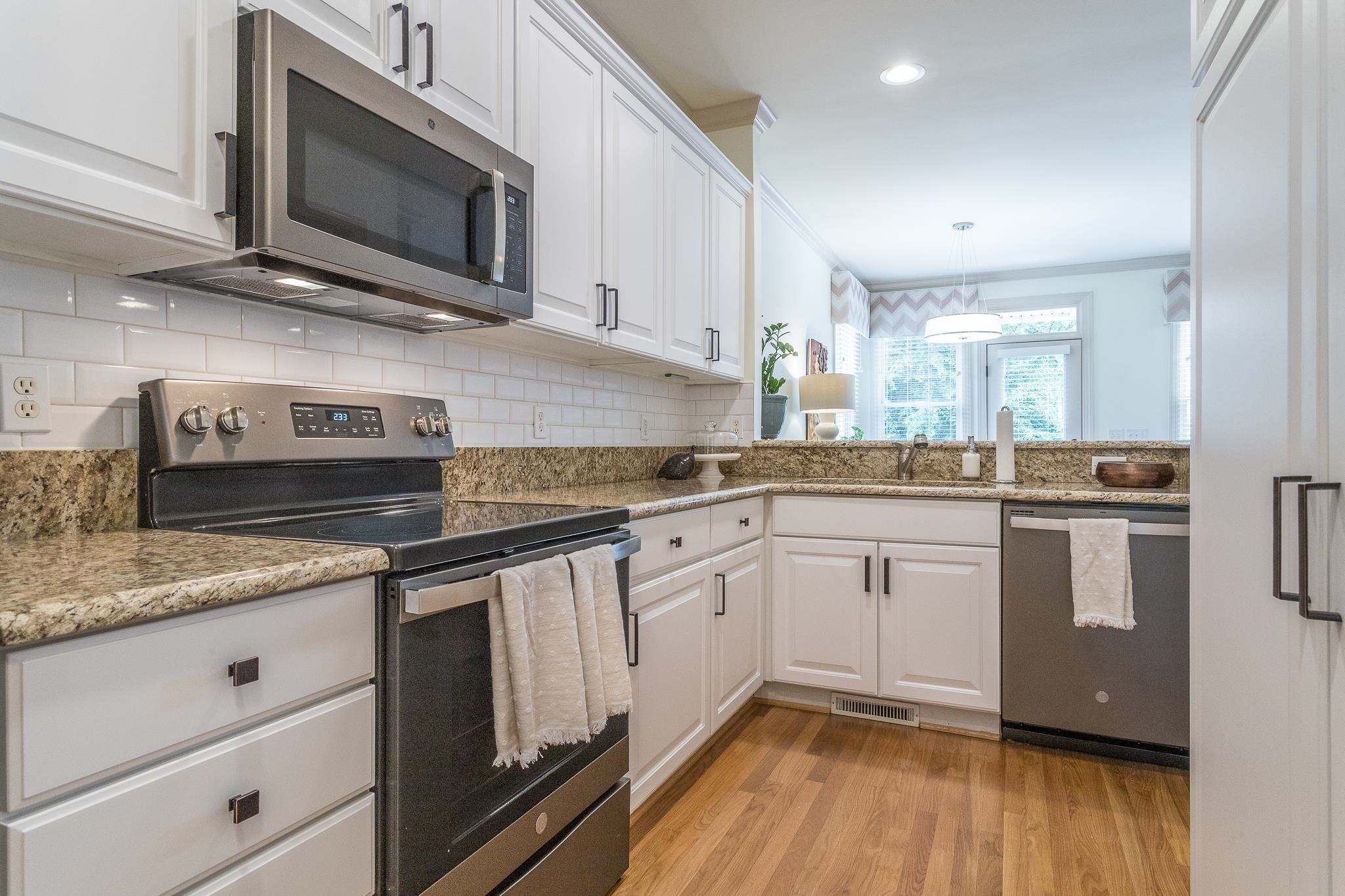 1821 Saluda Court Raleigh, NC 27608 - Photo 5 of 27 Photo 5