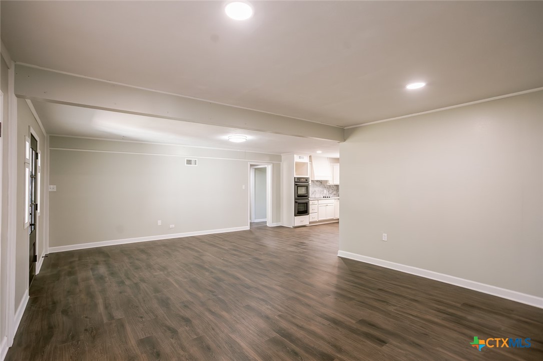 2807 Bluebonnet Street Victoria, TX 77901 - Photo 12 of 44