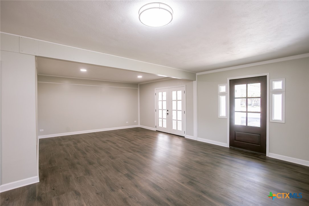 2807 Bluebonnet Street Victoria, TX 77901 - Photo 13 of 44