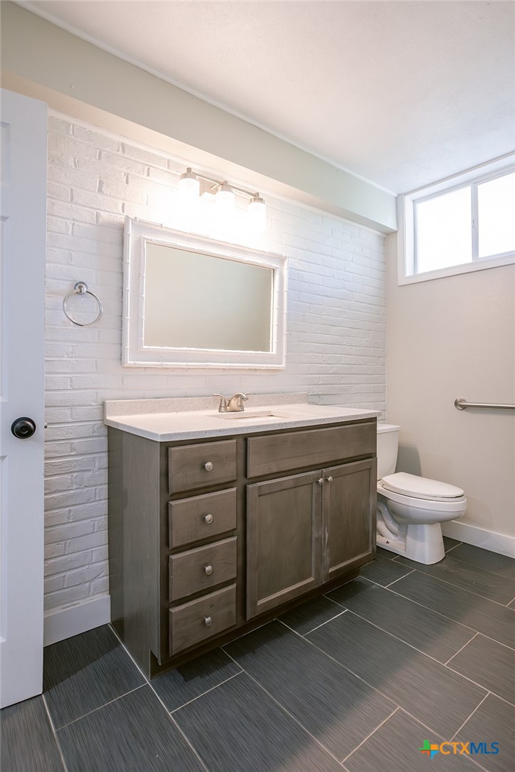 2807 Bluebonnet Street Victoria, TX 77901 - Photo 37 of 44