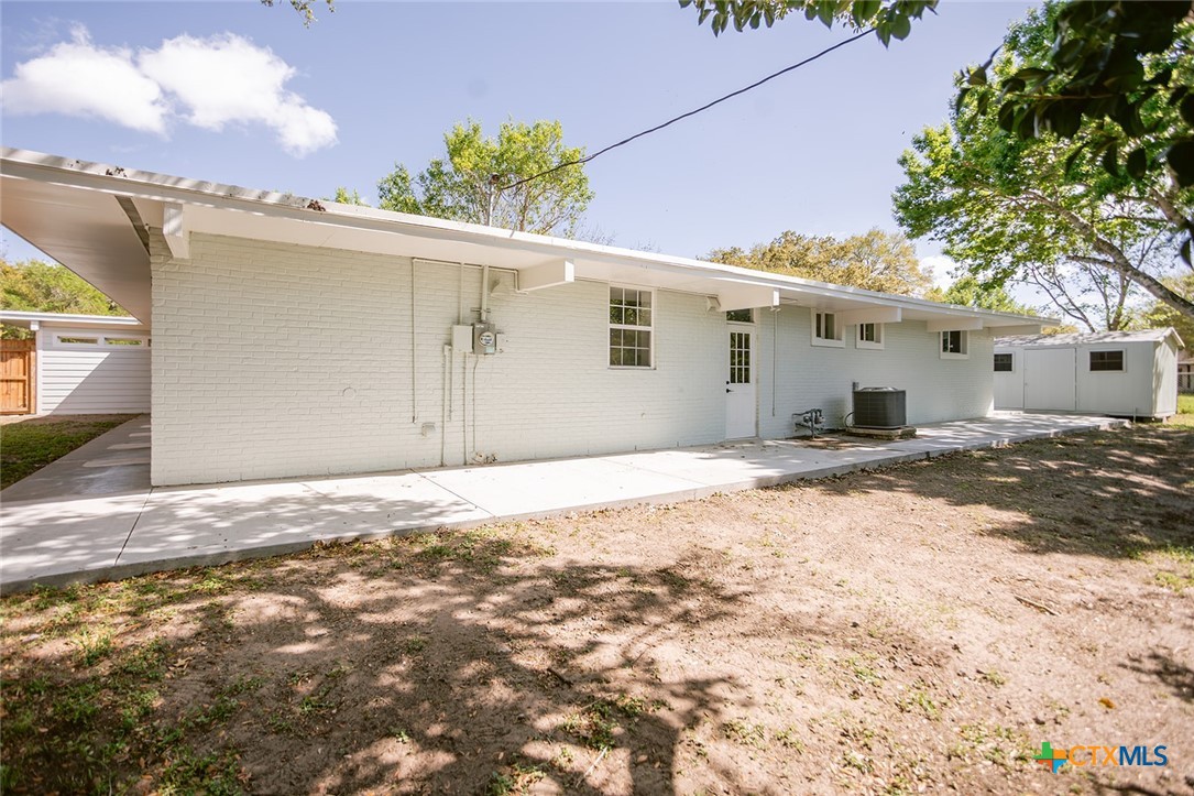 2807 Bluebonnet Street Victoria, TX 77901 - Photo 6 of 44