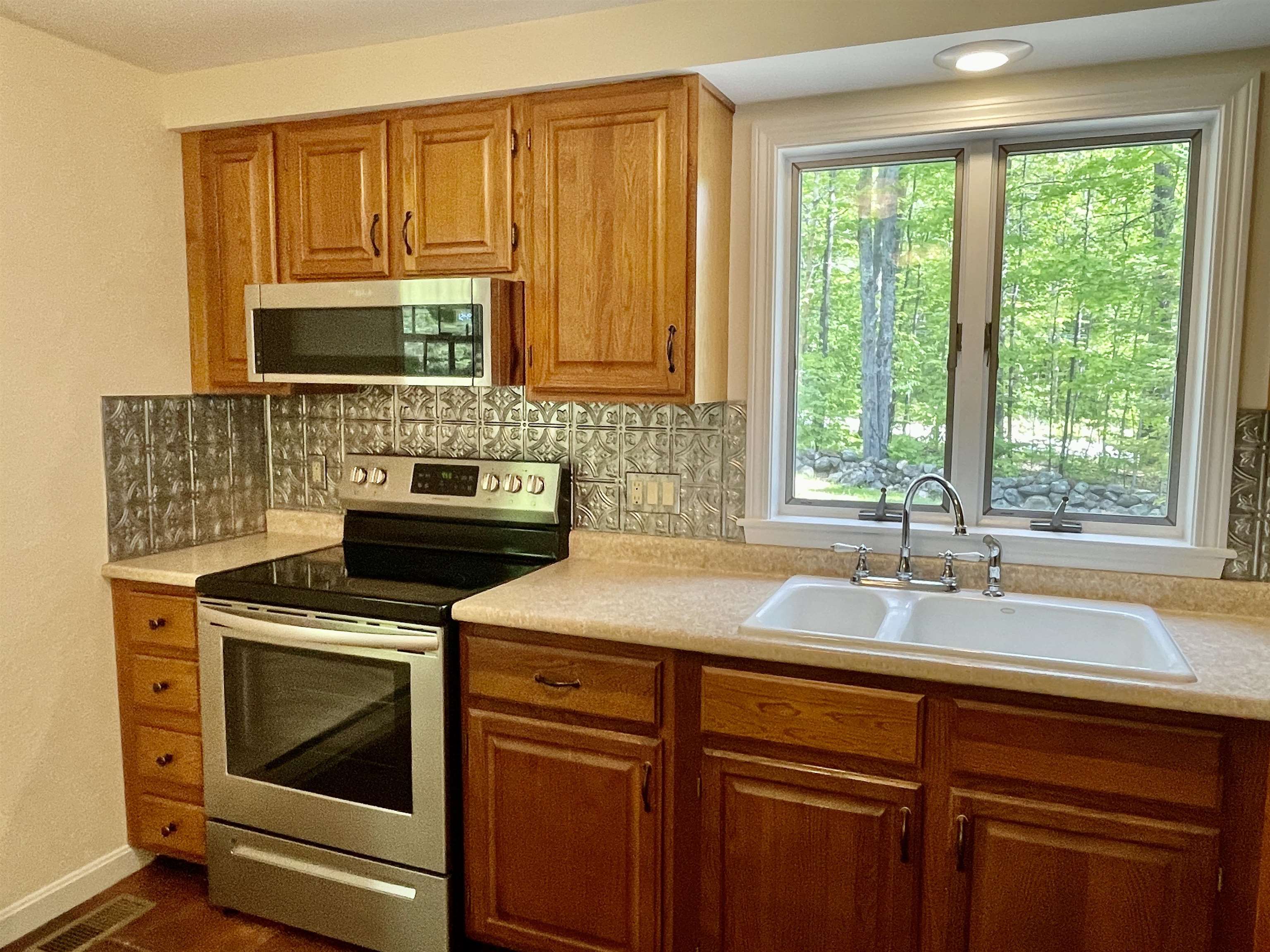603 Old Turnpike Road Salisbury, NH 03268 - Photo 14 of 38 Gallery Image 14