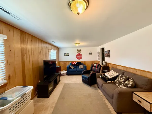 $295,000 | 3865 Meadowlark Road, Roanoke, VA 24018