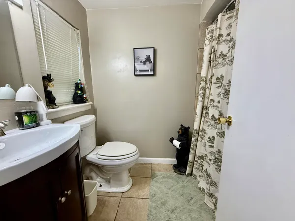 $295,000 | 3865 Meadowlark Road, Roanoke, VA 24018