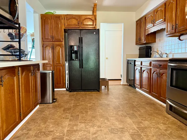 $295,000 | 3865 Meadowlark Road, Roanoke, VA 24018