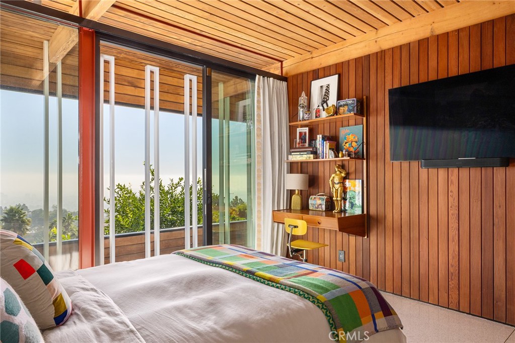 1515 North Tigertail Road Los Angeles, CA 90049 - Photo 21 of 33