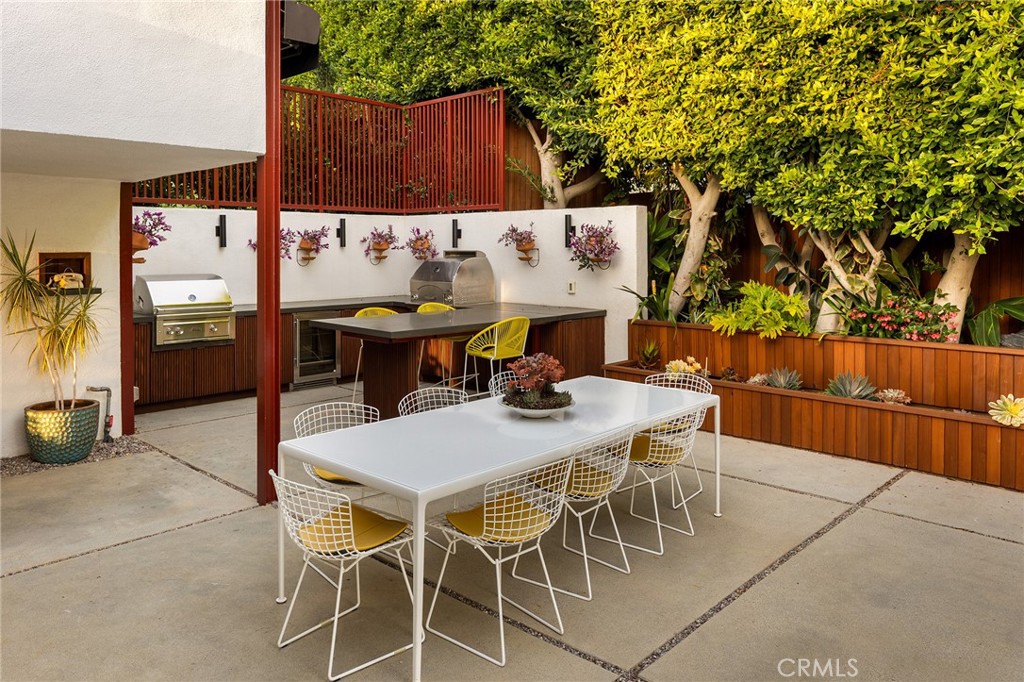 1515 North Tigertail Road Los Angeles, CA 90049 - Photo 29 of 33