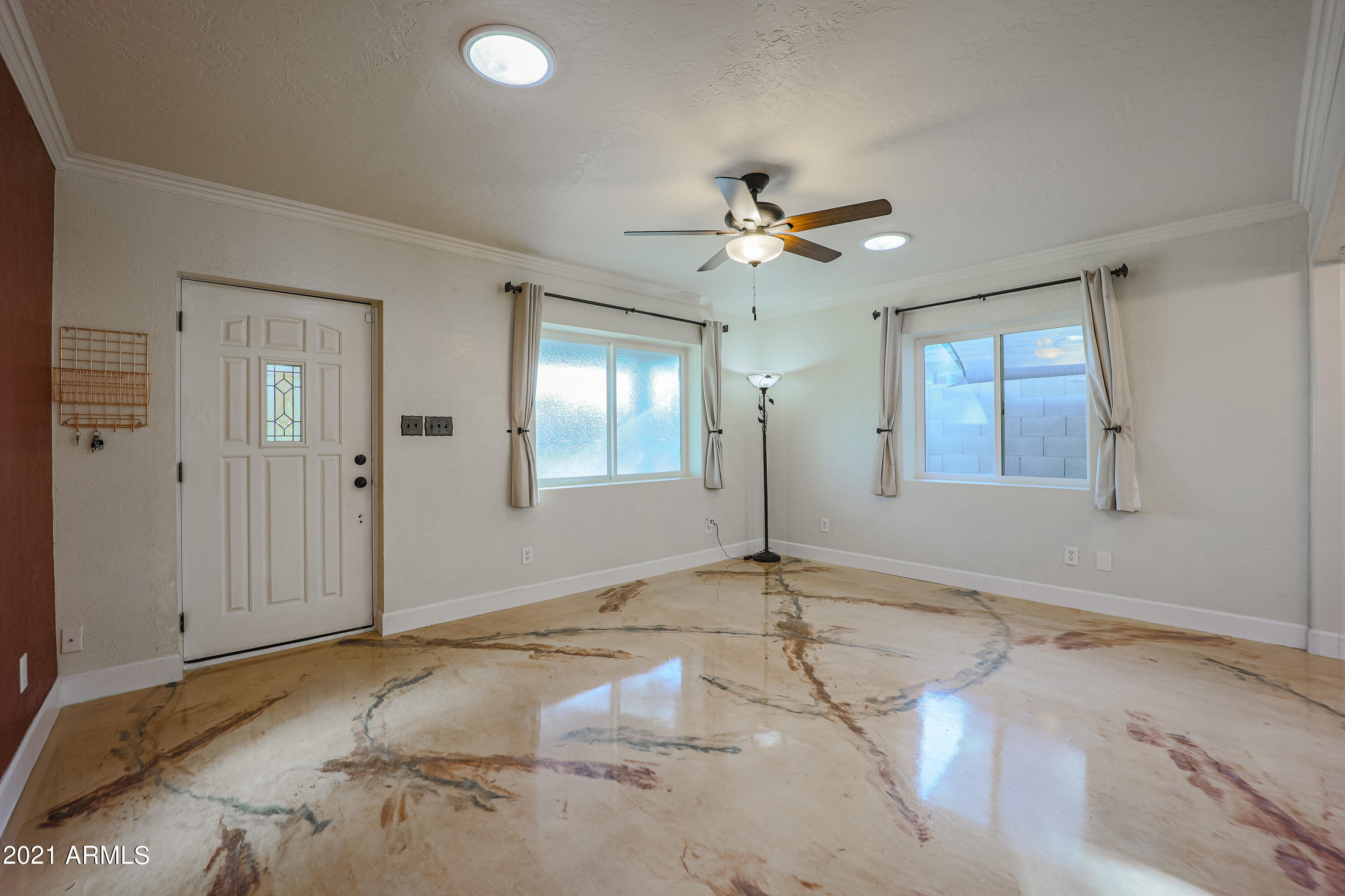 3540 East Piccadilly Road Phoenix, AZ 85018 - Photo 3 of 40 Great Room