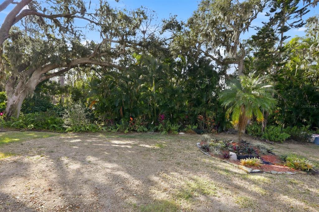 8414 Castle Garden Road Palmetto, FL 34221 - Photo 28 of 35