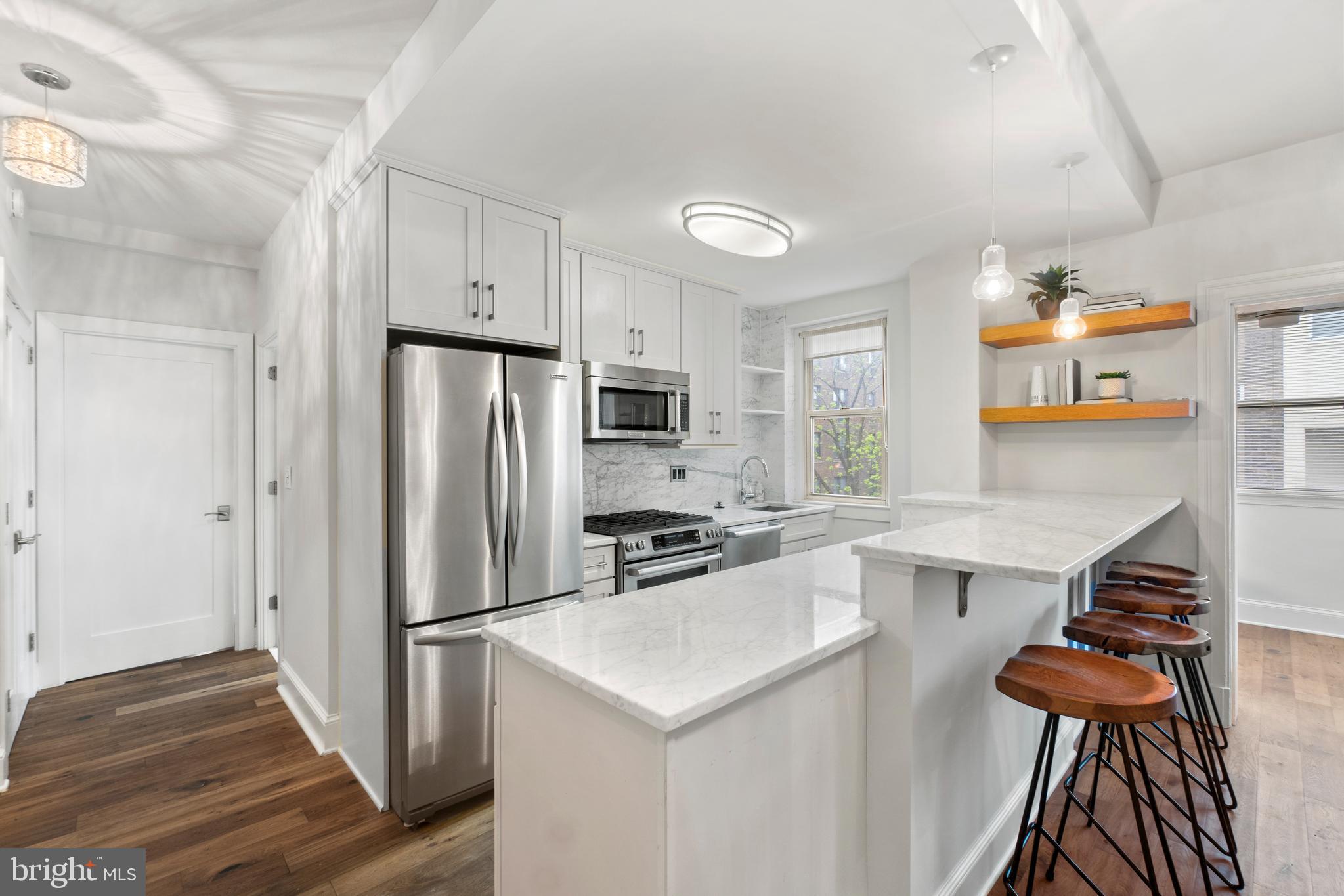 1910 Kalorama Road Northwest, Unit 406 Washington, DC 20009 - Photo 7 of 19