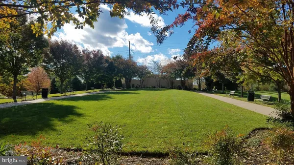 $3,900 | 932 King Farm Boulevard, Rockville, MD 20850