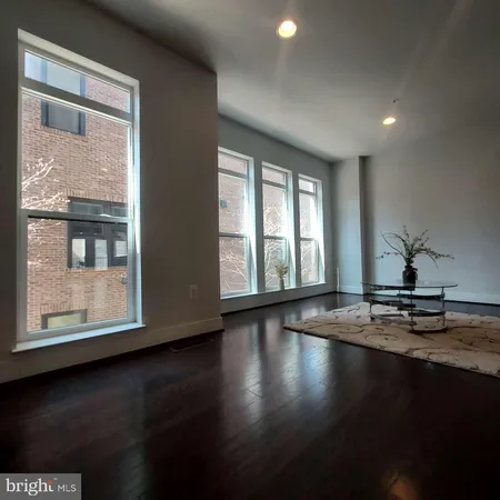 $3,950 | 932 King Farm Boulevard, Rockville, MD 20850