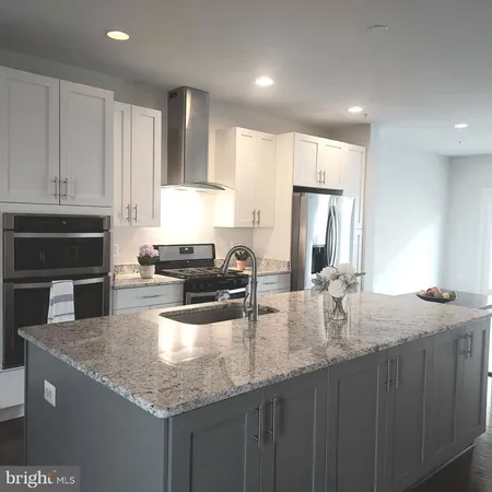 $3,950 | 932 King Farm Boulevard, Rockville, MD 20850