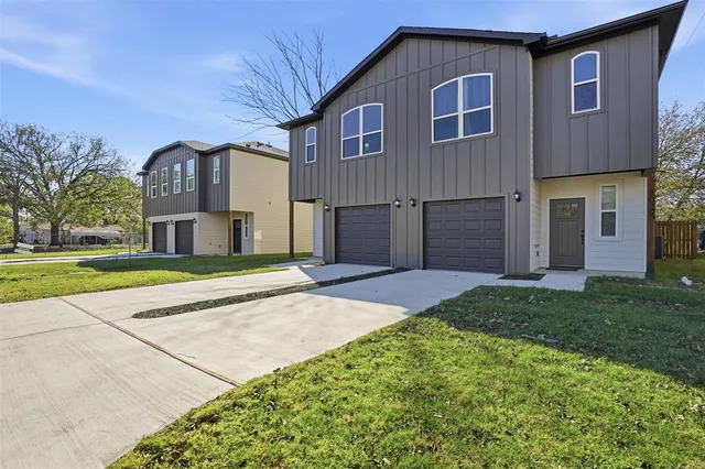 $1,950 | 303 Eastland Street, Cleburne, TX 76031