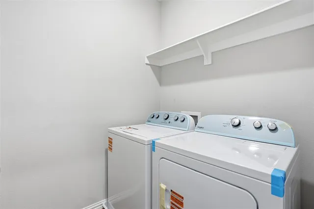 $1,950 | 303 Eastland Street, Cleburne, TX 76031