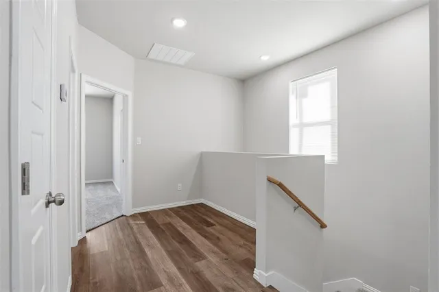 $1,950 | 303 Eastland Street, Cleburne, TX 76031