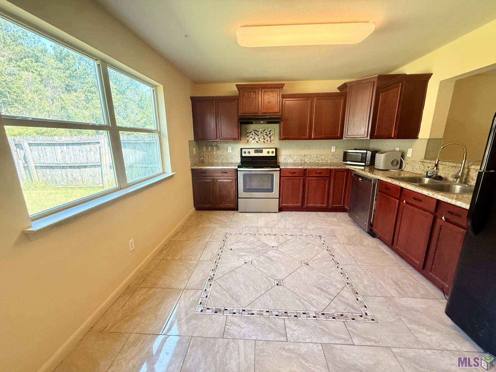 26401 Bobby Gill Road Denham Springs, LA 70726 - Photo 4 of 8 Gallery Image 4