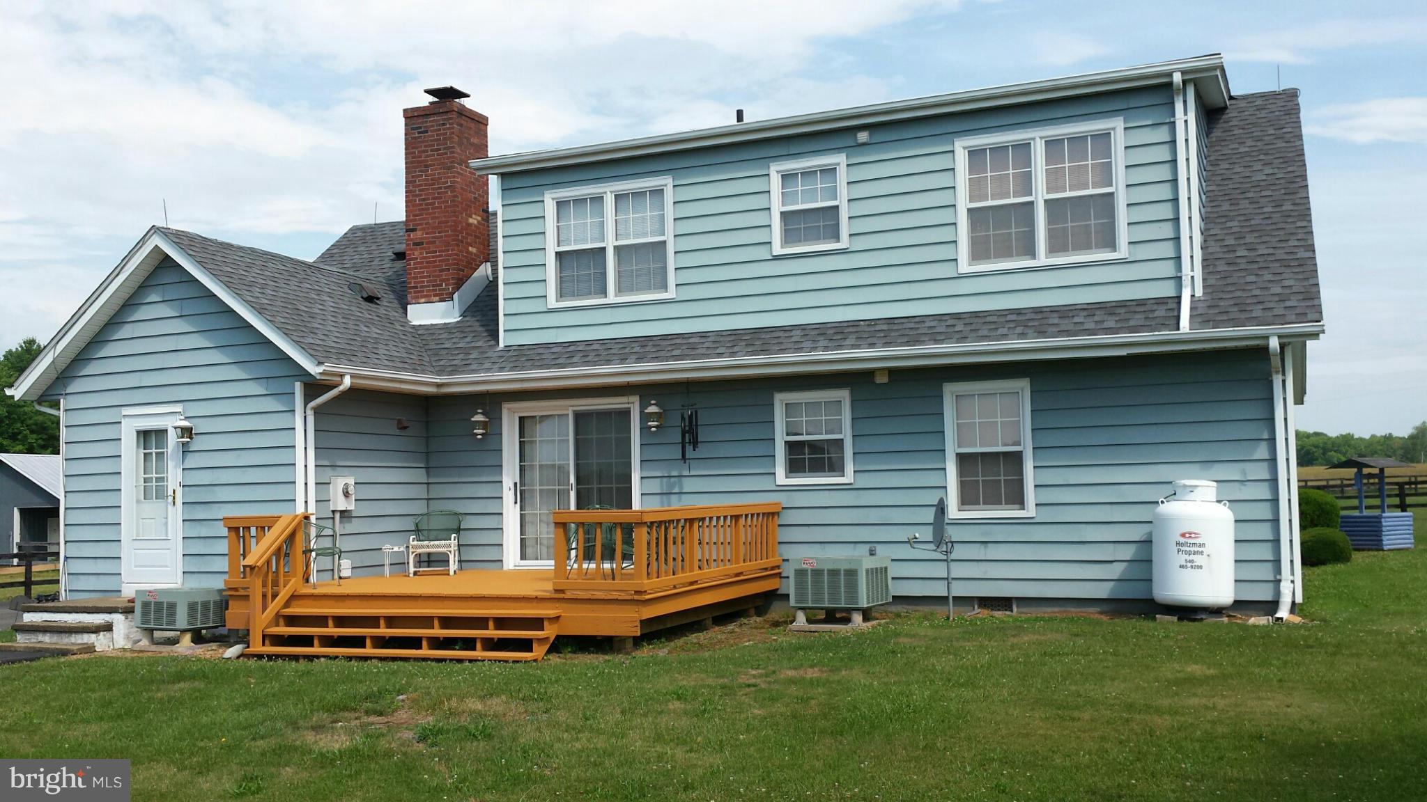 6151 Beach Road Midland, VA 22728 - Photo 4 of 30 Exterior (Rear)