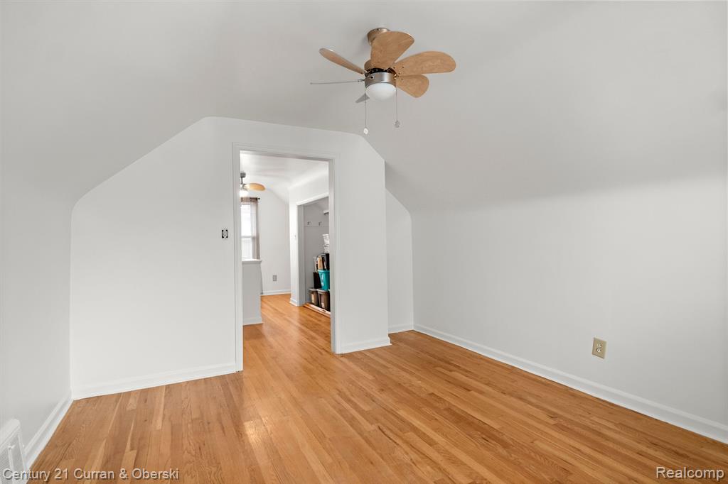 9879 Ruth Avenue Allen Park, MI 48101 - Photo 16 of 26 Gallery Image 16