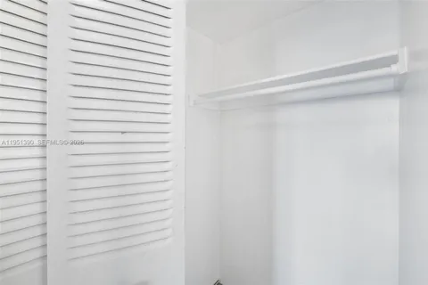 $300,000 | 100 Bayview Drive, Unit 229, Sunny Isles Beach, FL 33160