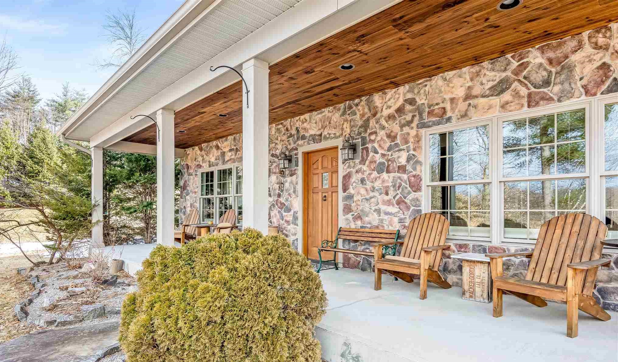 47 Simone Road Fairfax, VT 05454 - Photo 3 of 40