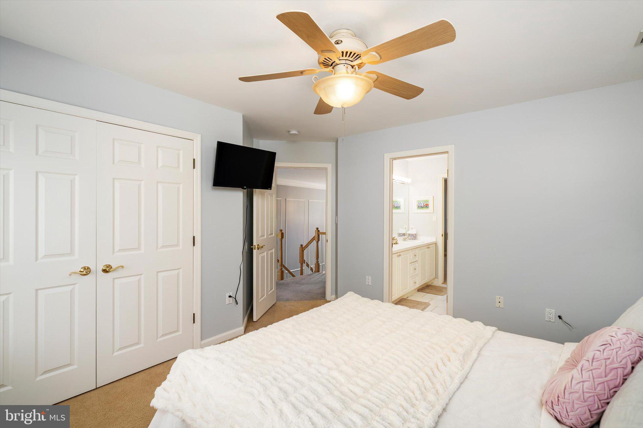 8 Carney Way Hamilton, NJ 08620 - Photo 30 of 66 Cozy bedroom with modern amenities.