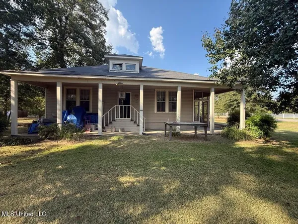 $80,000 | 100 West Gleason Street, Schlater, MS 38952