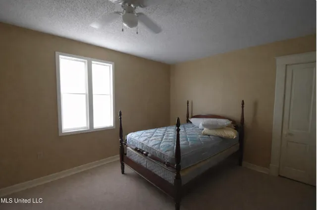 $80,000 | 100 West Gleason Street, Schlater, MS 38952