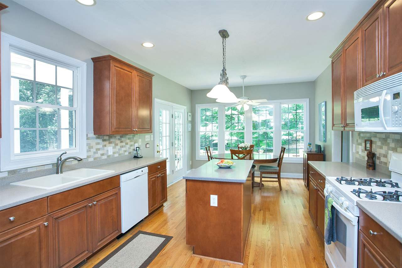 5772 Olde South Road Raleigh, NC 27606 - Photo 9 of 25 Kitchen