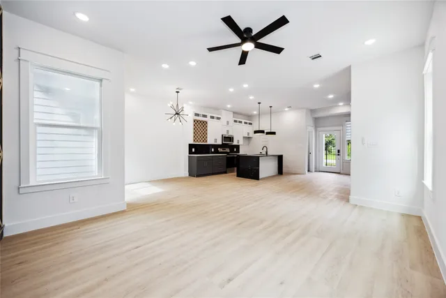 $2,365 | 4601 Newberry Street, Unit A, Houston, TX 77051