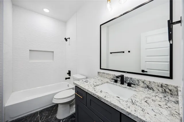 $2,365 | 4601 Newberry Street, Unit A, Houston, TX 77051