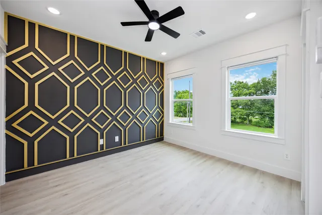 $2,365 | 4601 Newberry Street, Unit A, Houston, TX 77051