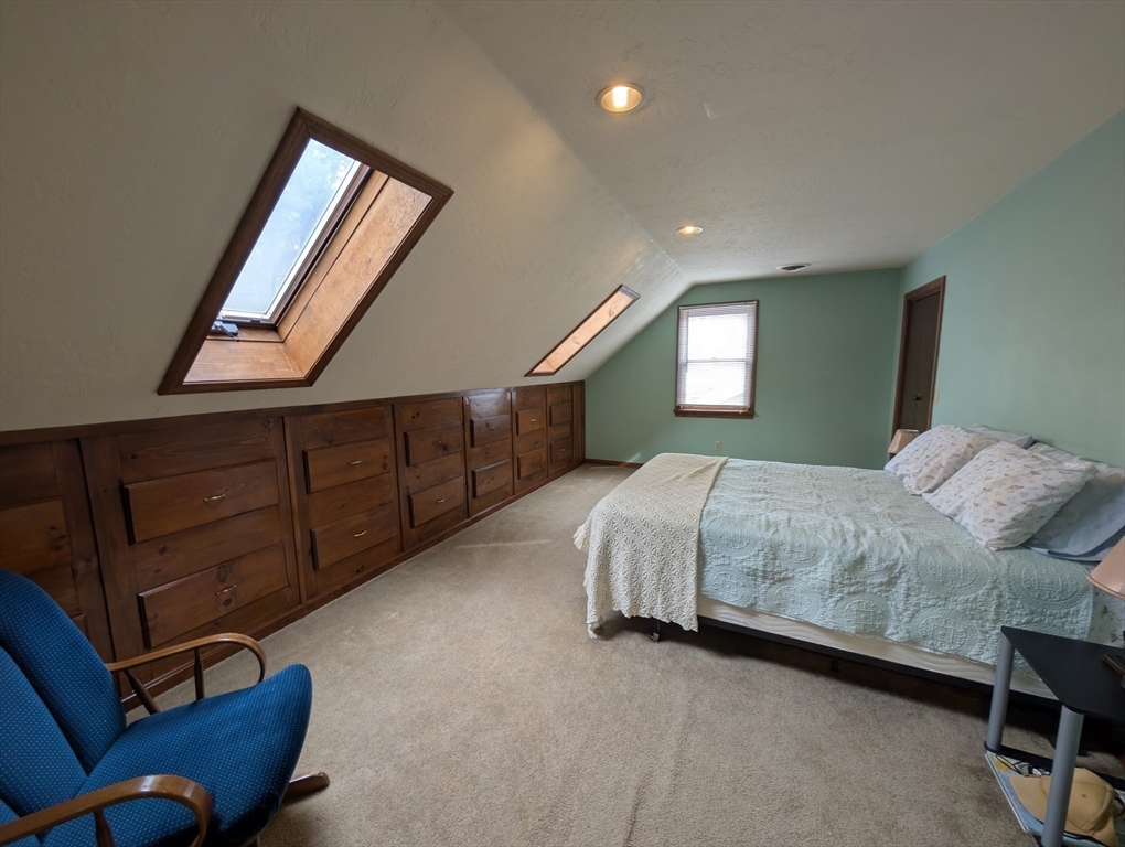 72 Park Road Charlton, MA 01507 - Photo 13 of 41