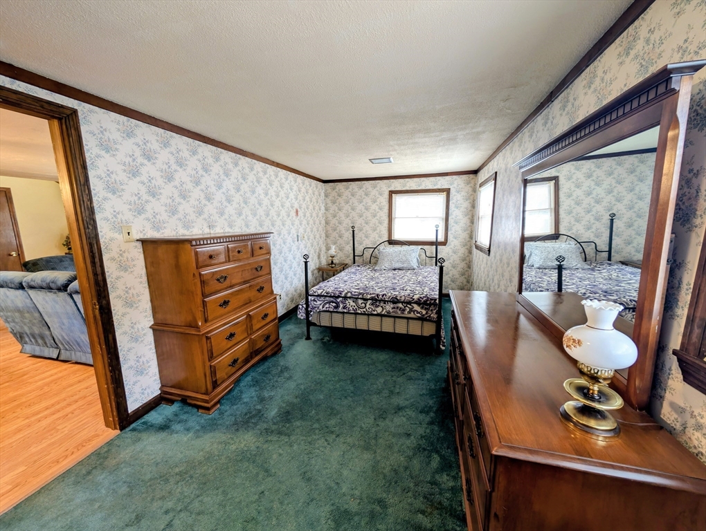 72 Park Road Charlton, MA 01507 - Photo 14 of 41