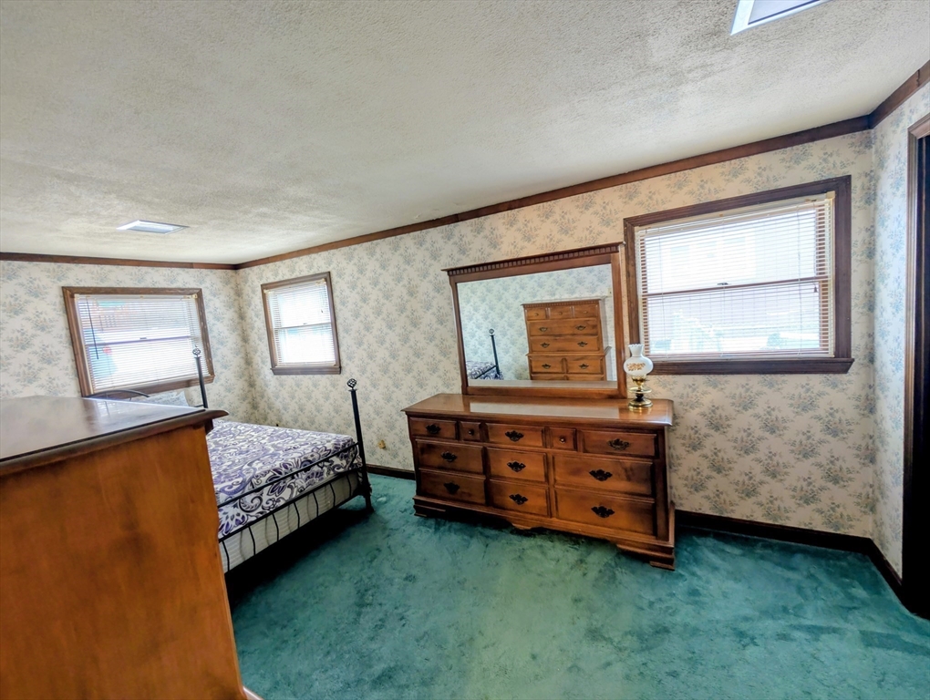 72 Park Road Charlton, MA 01507 - Photo 15 of 41