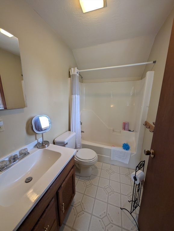 72 Park Road Charlton, MA 01507 - Photo 26 of 41