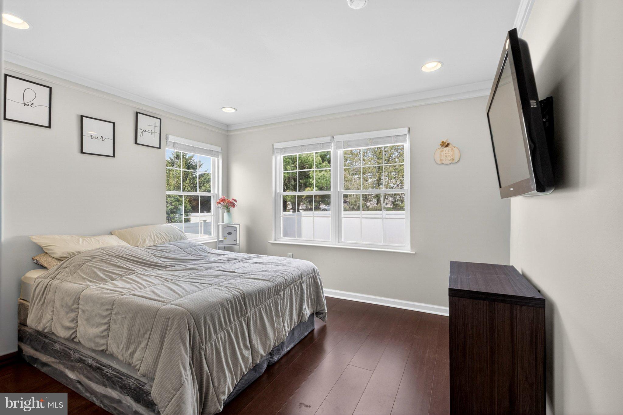 114 Sunset Drive Mount Royal, NJ 08061 - Photo 20 of 74 Bright and inviting bedroom retreat.